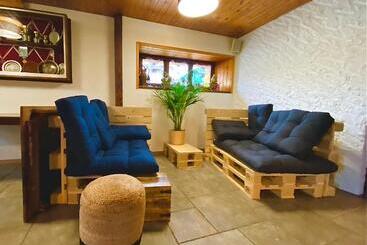 ホテル Hôtel Restaurant Les Cernets Swiss Lodge Ssh