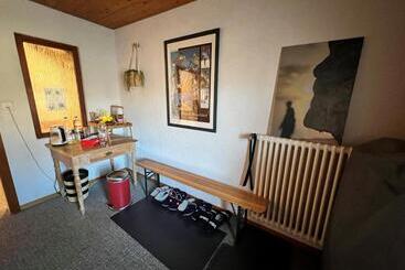 ホテル Hôtel Restaurant Les Cernets Swiss Lodge Ssh