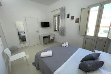 پانسیون Casa Crispi
