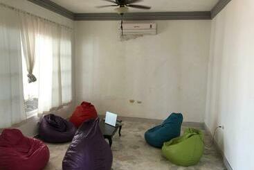 پانسیون Mini Hostal Cultural De Mazatlán