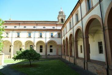 هاستل Antico Convento San Francesco