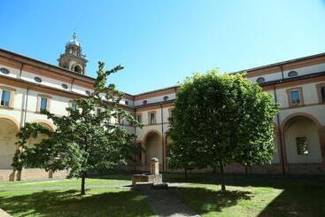 هاستل Antico Convento San Francesco