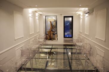 تختخواب و صبحانه Porta Di Castro Boutique