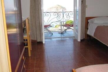 تختخواب و صبحانه Casa Antonio