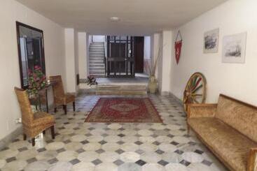 تختخواب و صبحانه I Cavalieri Di Malta