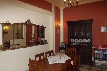 تختخواب و صبحانه I Cavalieri Di Malta