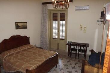 تختخواب و صبحانه I Cavalieri Di Malta