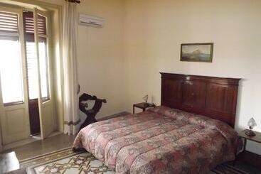 تختخواب و صبحانه I Cavalieri Di Malta