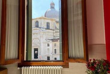 تختخواب و صبحانه San Geremia