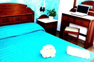Emmanouela Studios & Villas