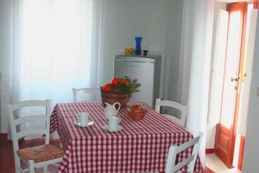 Farm Stay La Frescura Agriturismo