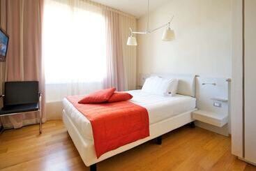 هتل Mercure Milano Solari