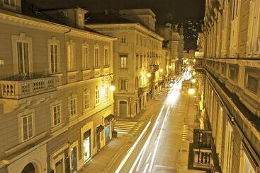 هتل Nuovo Albergo Centro