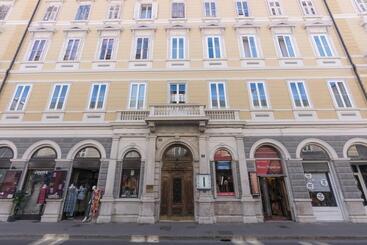 هتل Nuovo Albergo Centro