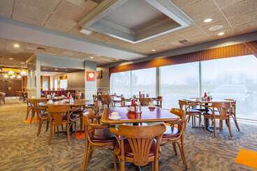 هتل Quality Inn And Conference Center I80 Grand Island