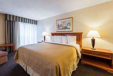 هتل Quality Inn And Conference Center I80 Grand Island