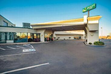 هتل Quality Inn And Conference Center I80 Grand Island