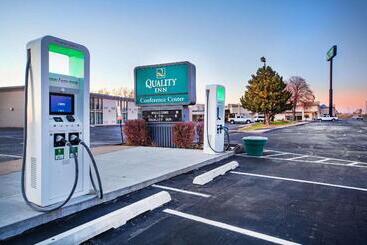 هتل Quality Inn And Conference Center I80 Grand Island