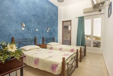 هتل Villa Pelekanos