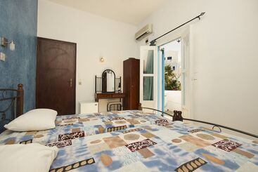 هتل Villa Pelekanos