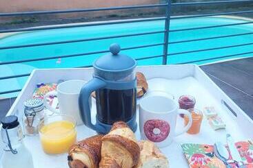 تختخواب و صبحانه Allegria Nimes Chambre Deluxe Spa
