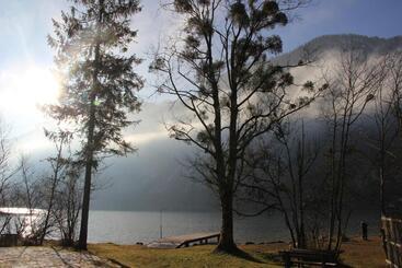 تختخواب و صبحانه Wanderlust Boutique Rooms