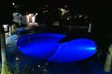 هتل Oasis Melaque