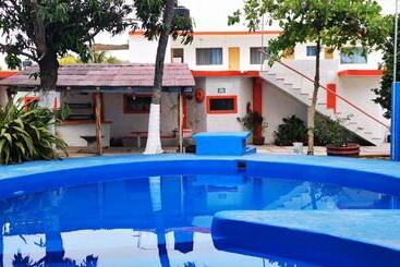 هتل Oasis Melaque