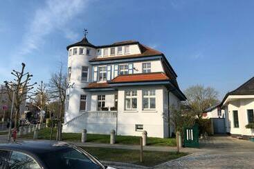پانسیون Villa Am Meer Stralsund
