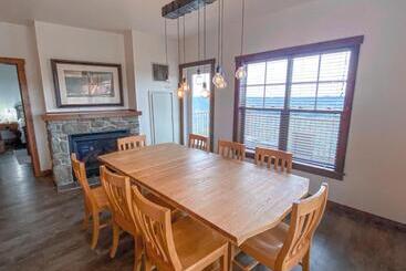 Remodeled Ski In Out   305 Soaring Eagle   Luxury!
