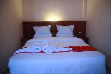 Tundreheni Hill Hotel And Restaurant