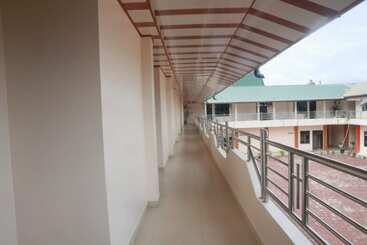 Tundreheni Hill Hotel And Restaurant
