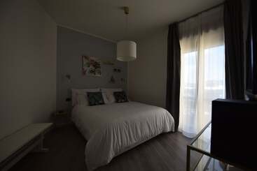تختخواب و صبحانه élite Suite Home