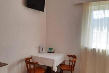 هتل Pension Horvath