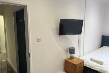 בית מלון כפרי Zams Rooms