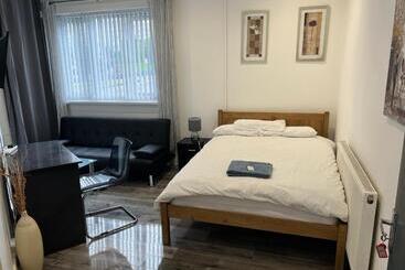 בית מלון כפרי Zams Rooms