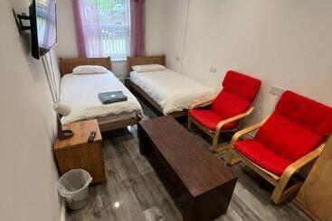 בית מלון כפרי Zams Rooms