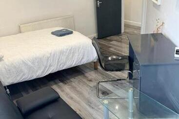 בית מלון כפרי Zams Rooms