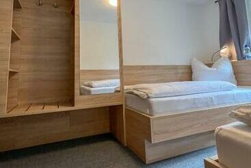 Mountain Hostel City