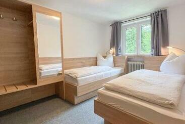 Mountain Hostel City