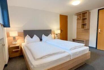 Mountain Hostel City