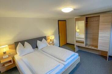 Mountain Hostel City