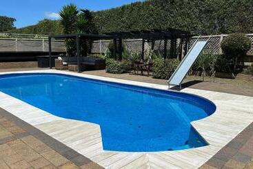پانسیون Rustling Oaks Nz Boho Pool House