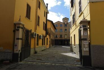 Piumaviola Beds & Apartments