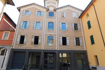 Piumaviola Beds & Apartments