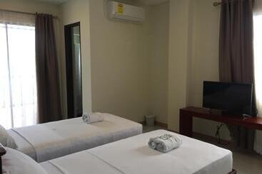 هاستل Bohol Ecotel
