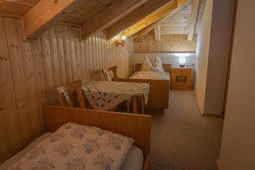 تختخواب و صبحانه Gasthof Scherer