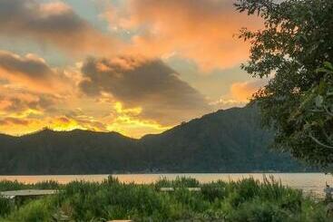 צימר Griya Tambek Villa