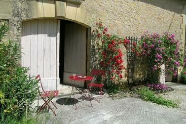 住宿加早餐  La Grange Aux Roses