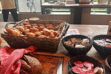 هتل Café Coureur Houffalize